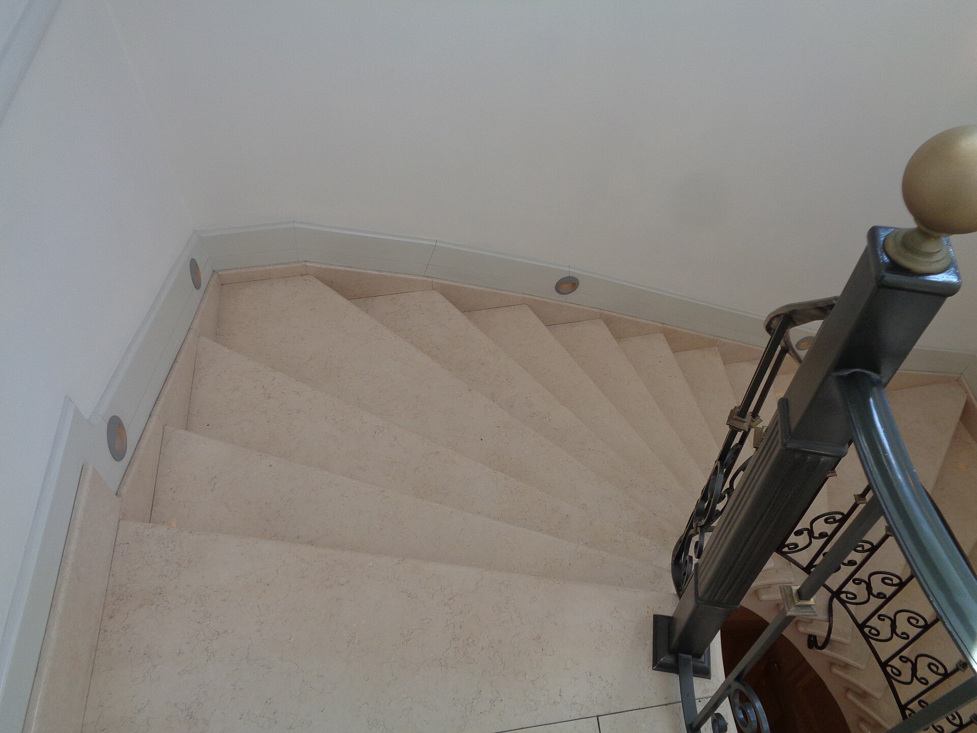Licensed grand staircase photograph